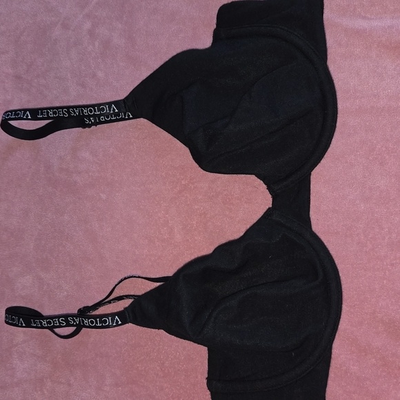 Victoria's Secret T-shirt Unlined Perfect Coverage Bra Size 32D - Picture 1 of 4